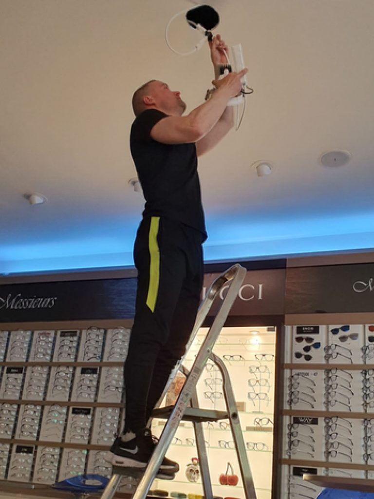 Brice Élec Marseille Aubagne Électricien Alarme Vidéosurveillance Détecteur brice électricien pose caméra surveillance magasin